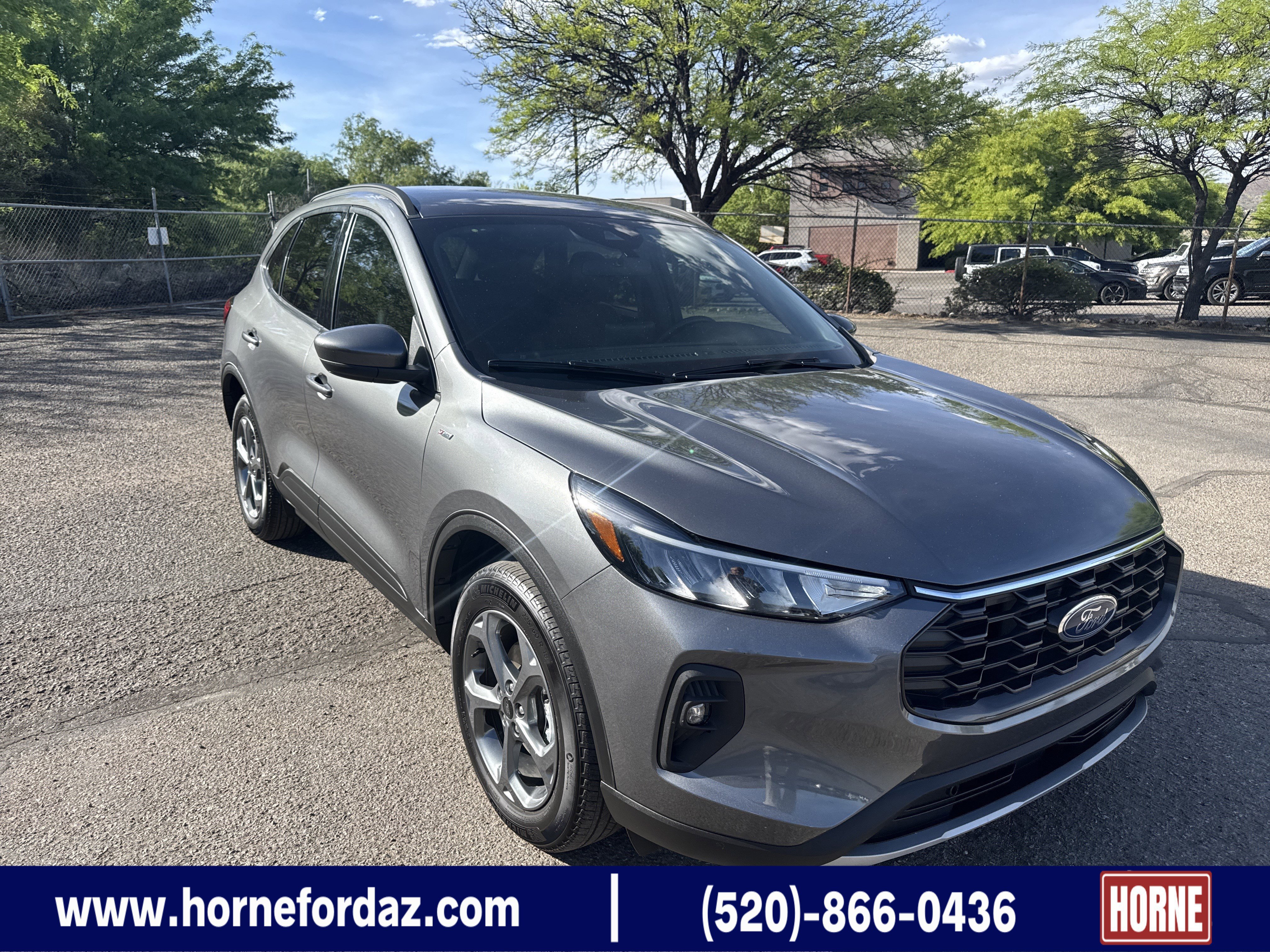 Used 2025 Ford Escape ST-Line Select image 1