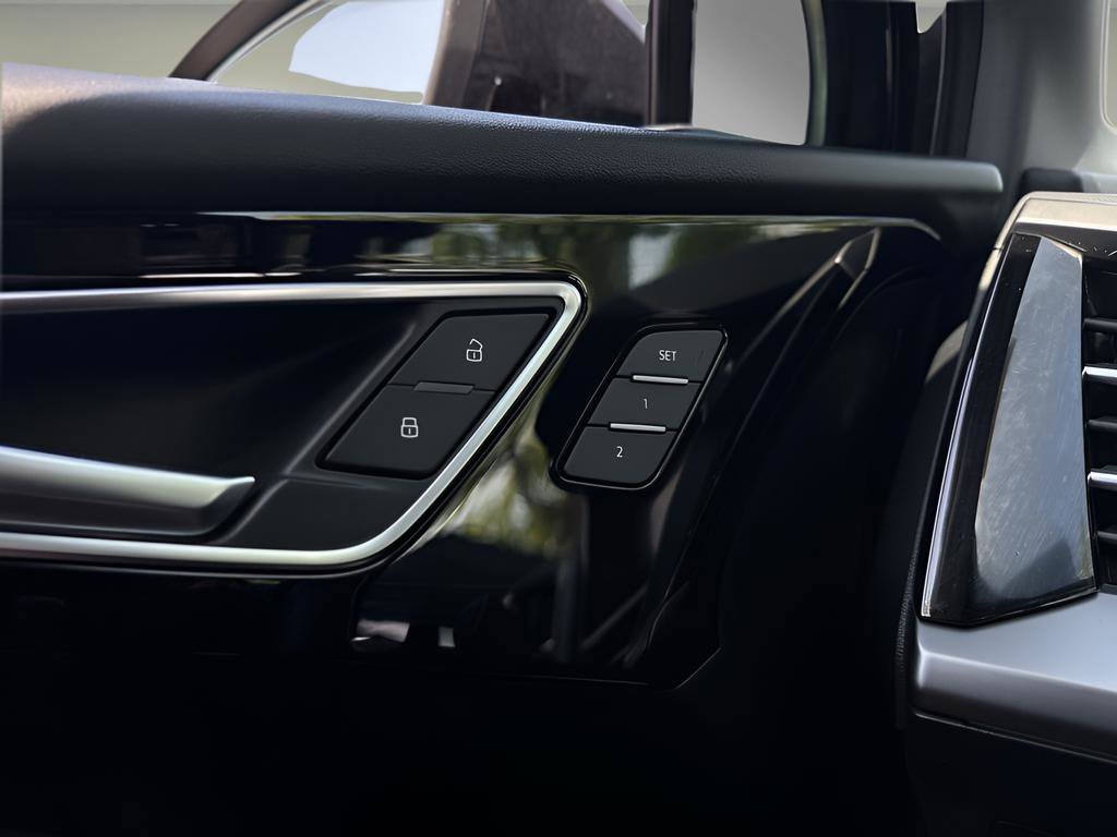 Used 2023 Audi Q4 e-tron Premium Plus image 28