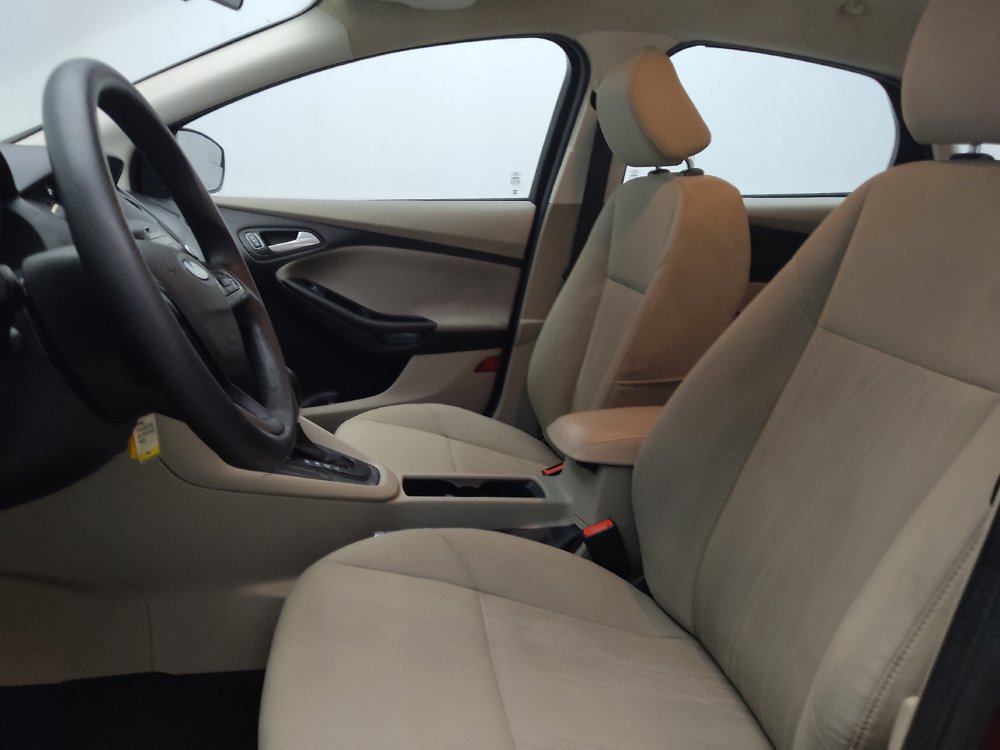 Used 2017 Ford Focus SE FWD image 17