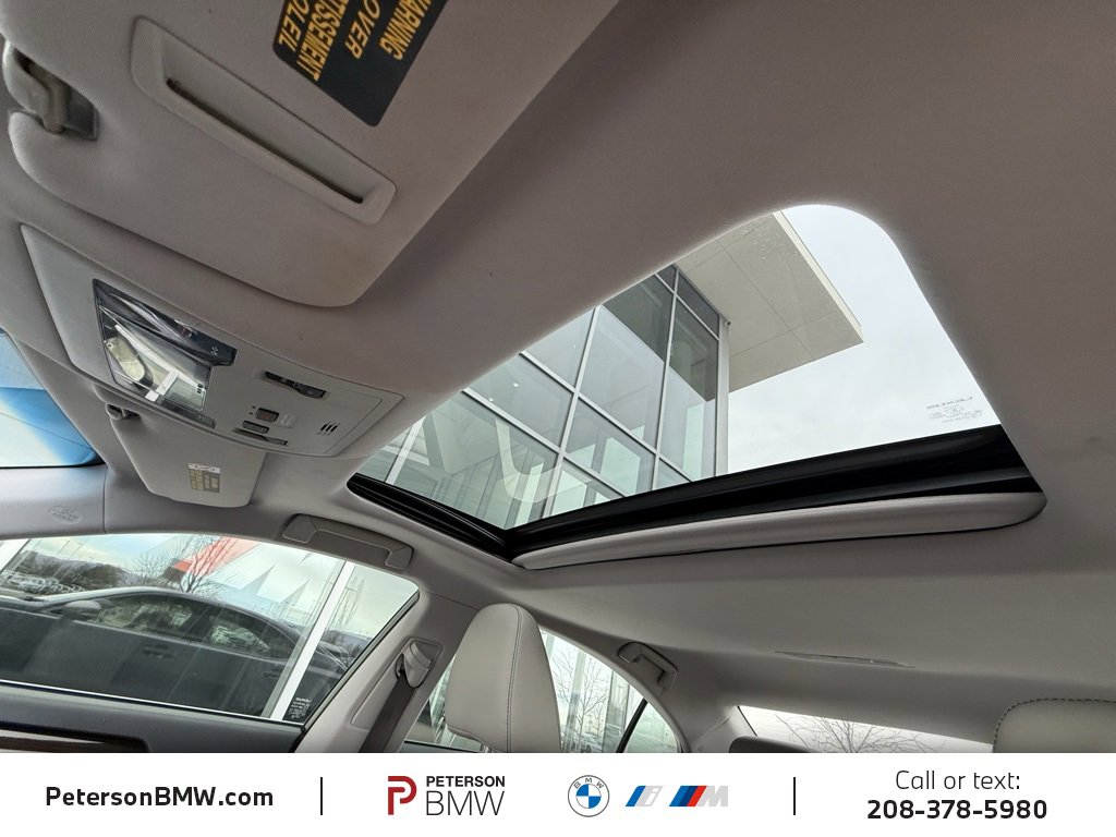 Used 2016 Lexus ES 300h image 16