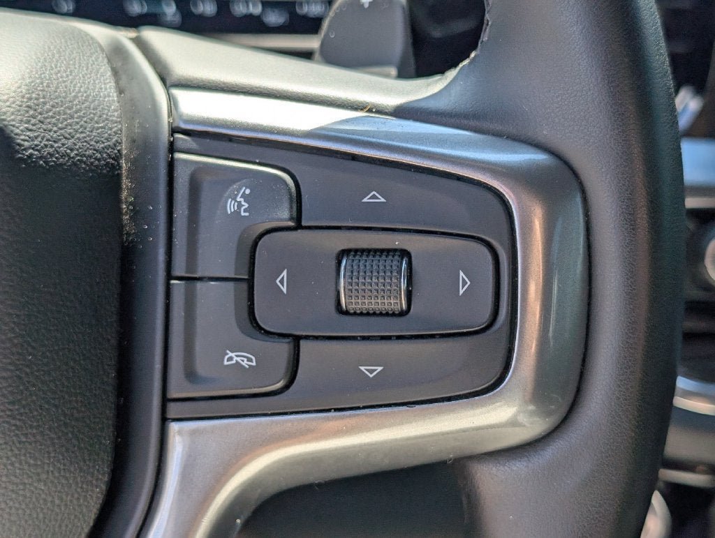 Used 2023 Chevrolet Silverado 1500 RST w/ Convenience Package II AWD/4WD image 27