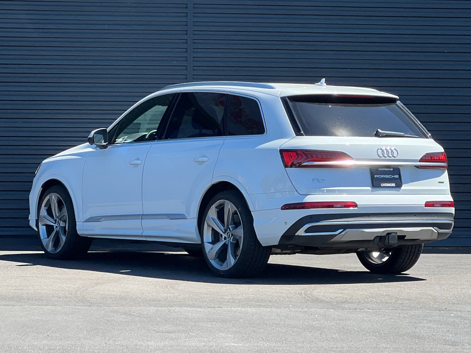 Used 2021 Audi Q7 3.0T Prestige w/ Prestige Package AWD/4WD image 4