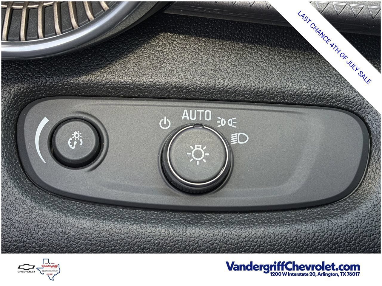 Used 2026 Chevrolet Trax ACTIV w/ Driver Confidence Package FWD image 21