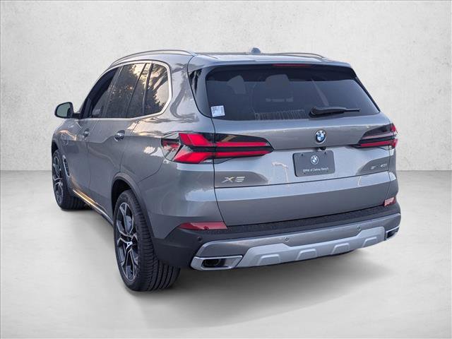 New 2026 BMW X5 sDrive40i image 8