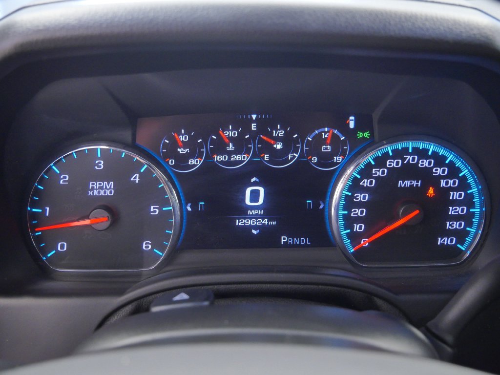Used 2017 Chevrolet Suburban Premier AWD/4WD image 23