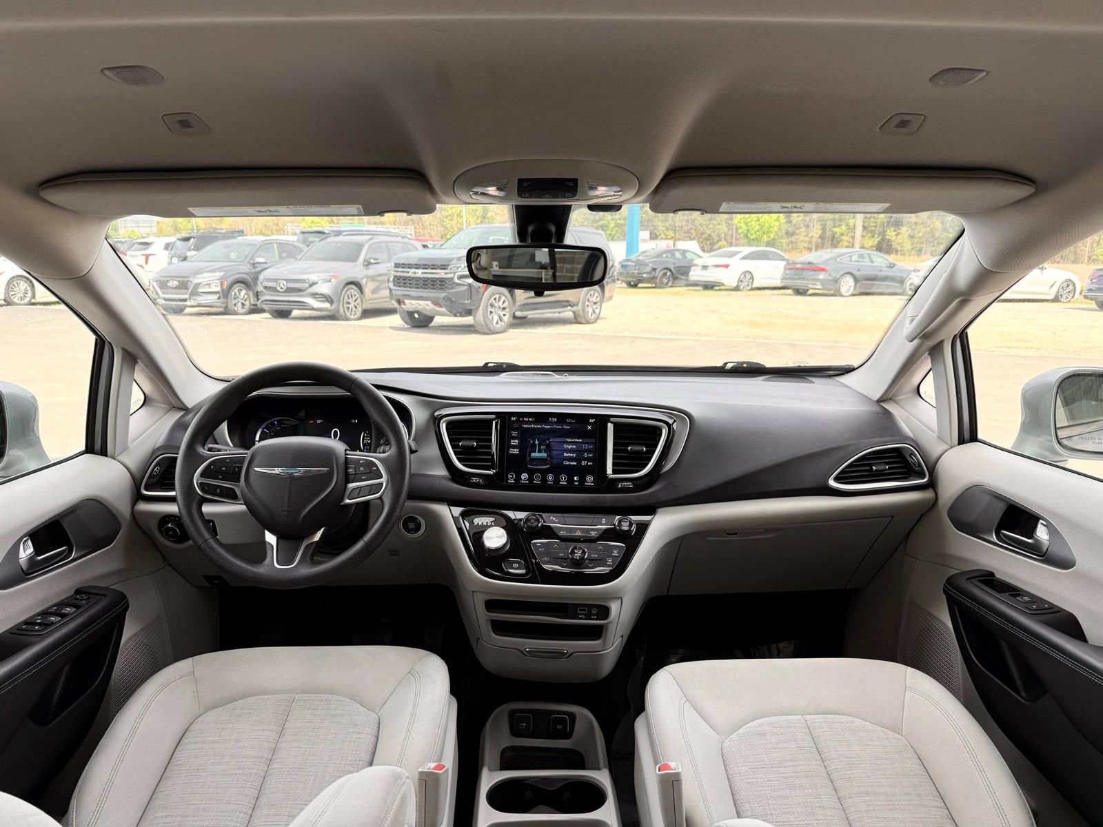 Used 2018 Chrysler Pacifica Touring Plus image 31