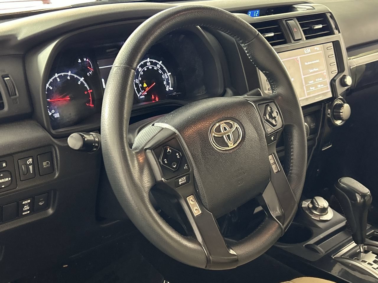 Used 2022 Toyota 4Runner SR5 AWD/4WD image 14