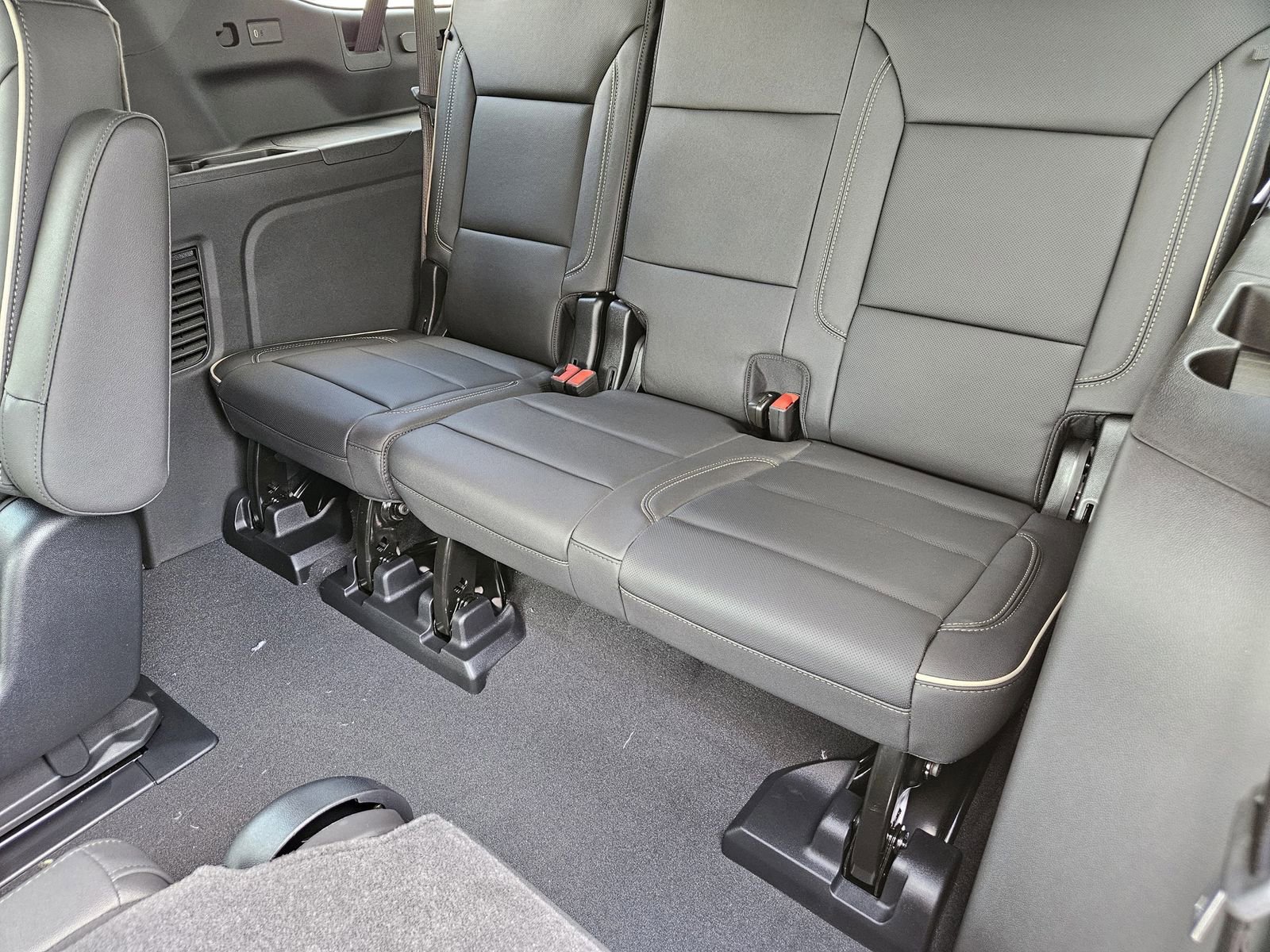 New 2026 Chevrolet Suburban Premier w/ Sun And Tow Package image 31