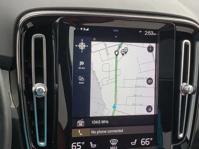 Used 2019 Volvo XC40 T4 Inscription image 30