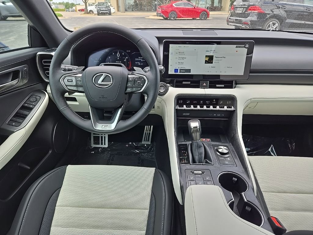 New 2026 Lexus IS 350 F Sport RWD image 9