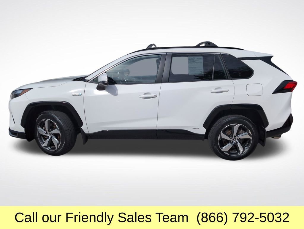 Used 2023 Toyota RAV4 SE w/ Weather & Moonroof Package image 2