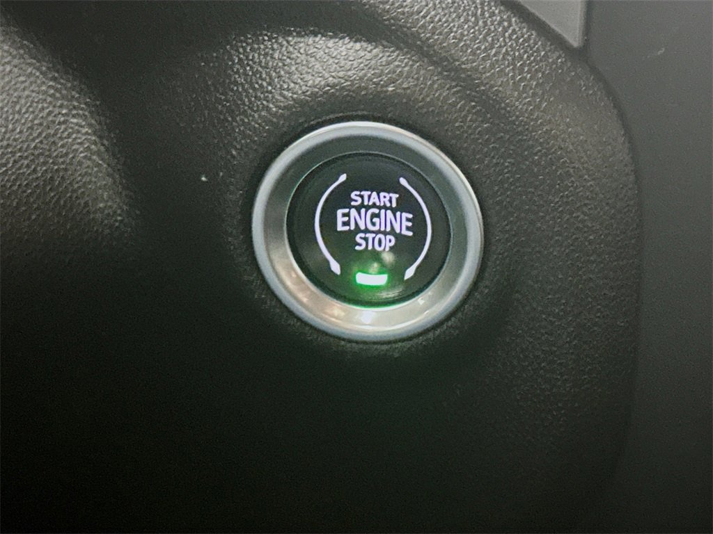 Used 2024 Chevrolet Silverado 2500 Custom w/ Custom Value Package image 27