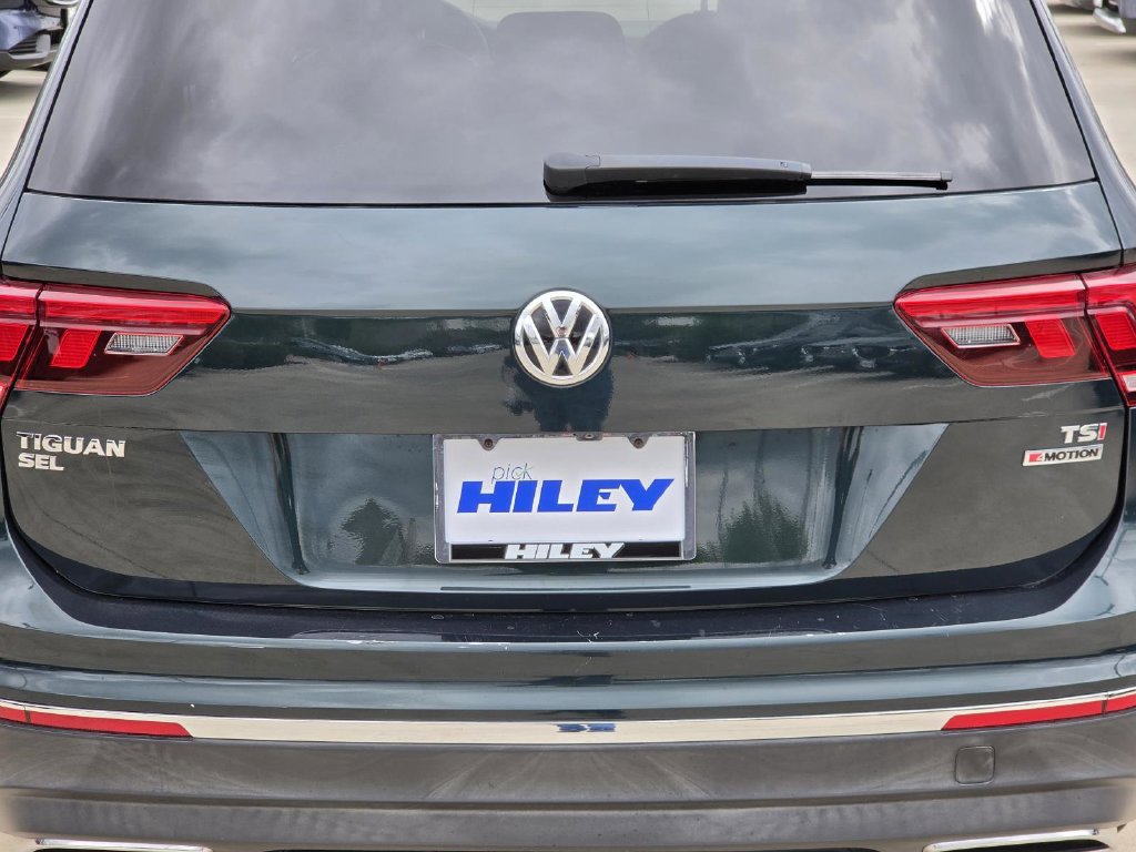 Used 2018 Volkswagen Tiguan SEL AWD/4WD image 5
