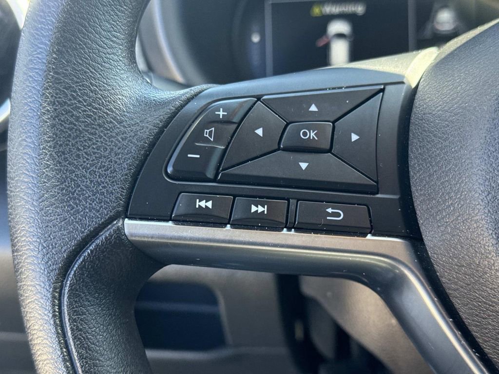 Certified 2024 Nissan Kicks SV image 27