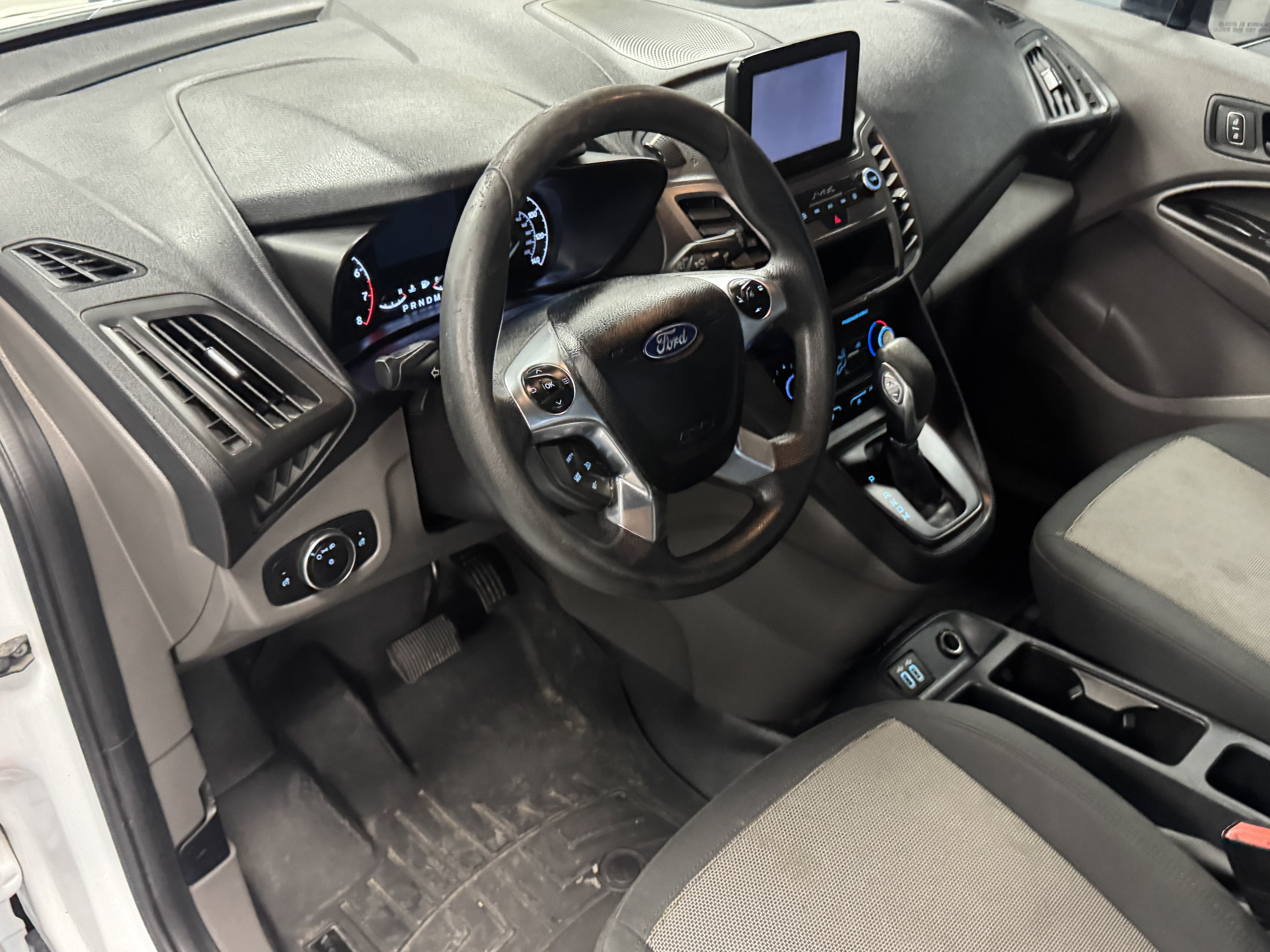 Used 2019 Ford Transit Connect XL FWD image 9