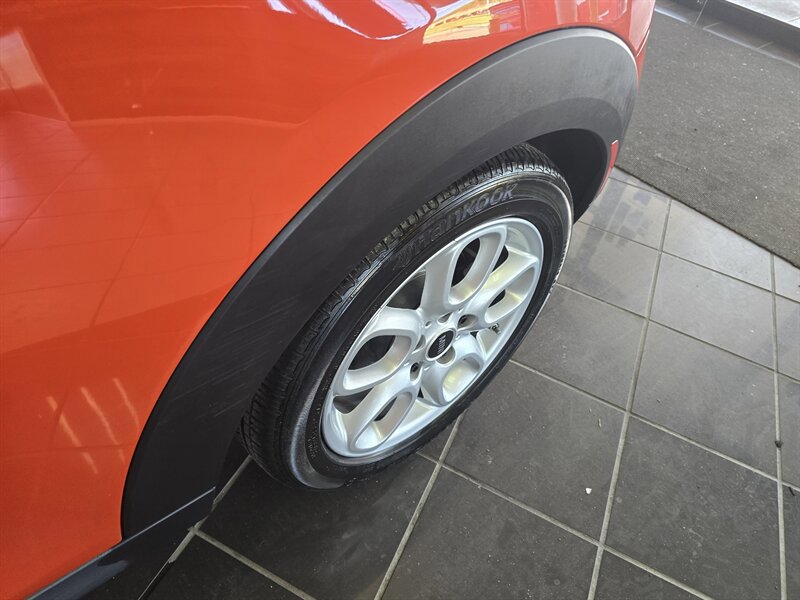 Used 2019 MINI Cooper S w/ Signature Upholstery Package image 34