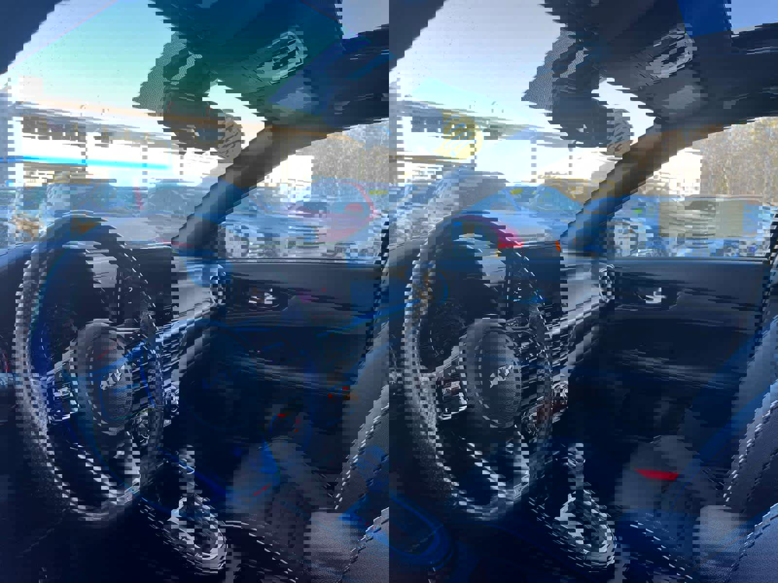 Used 2023 Kia Forte GT-Line w/ GT-Line Premium Package image 14