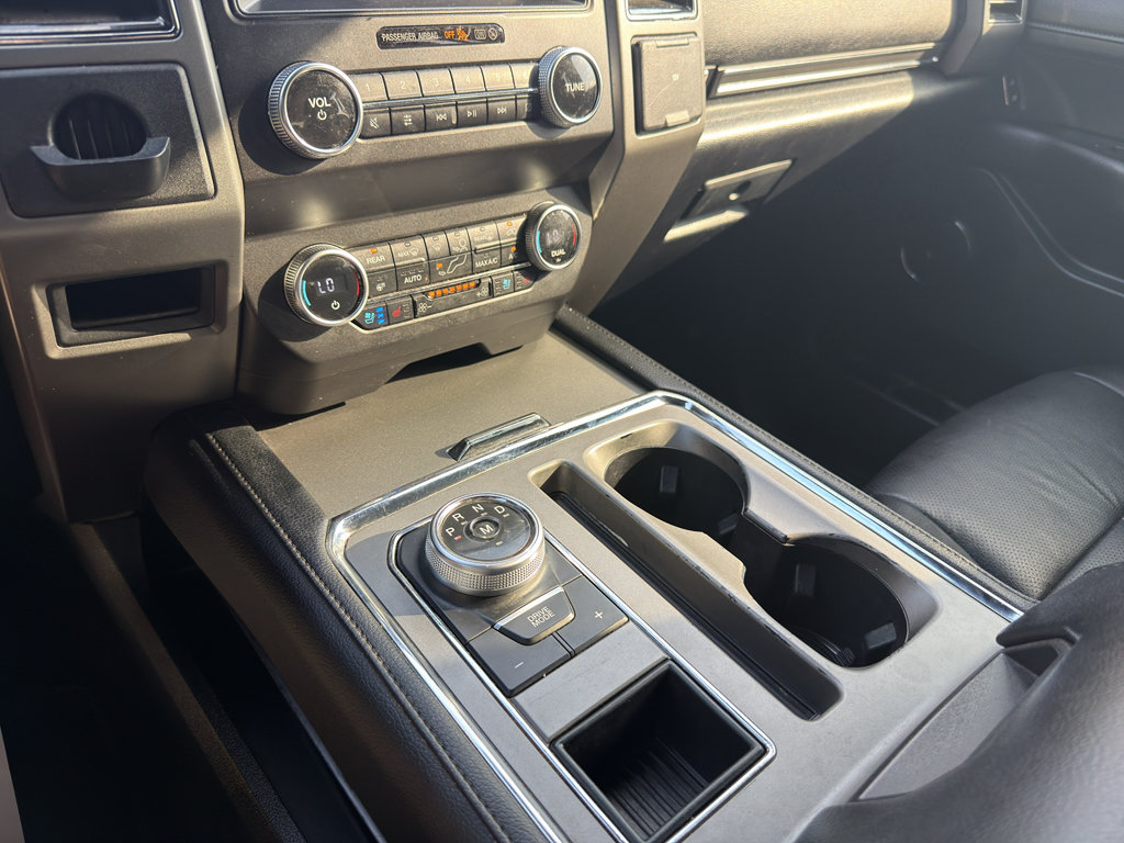 Used 2019 Ford Expedition XLT w/ Equipment Group 202A RWD image 37