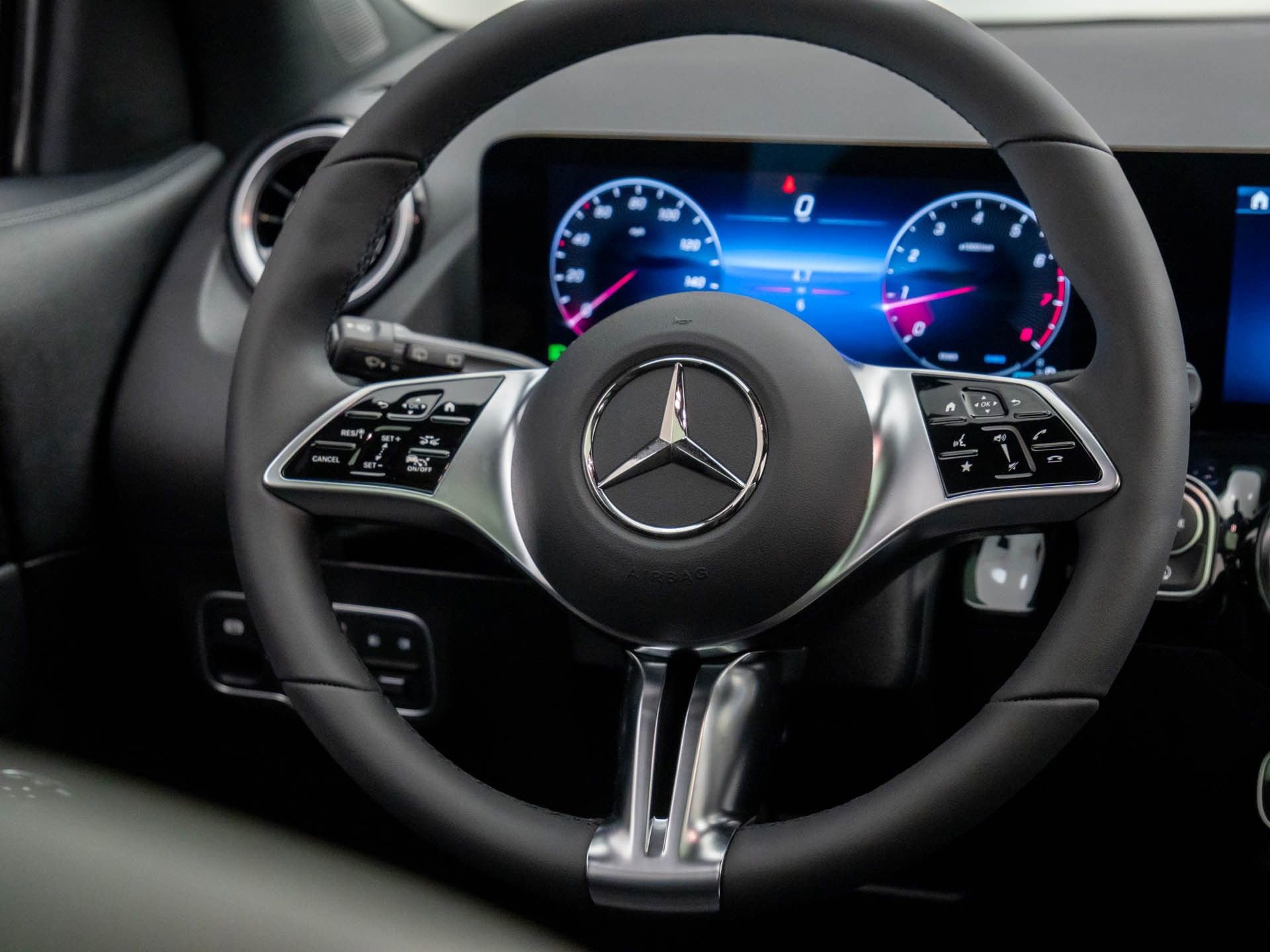 New 2026 Mercedes-Benz GLA 250 4MATIC image 12