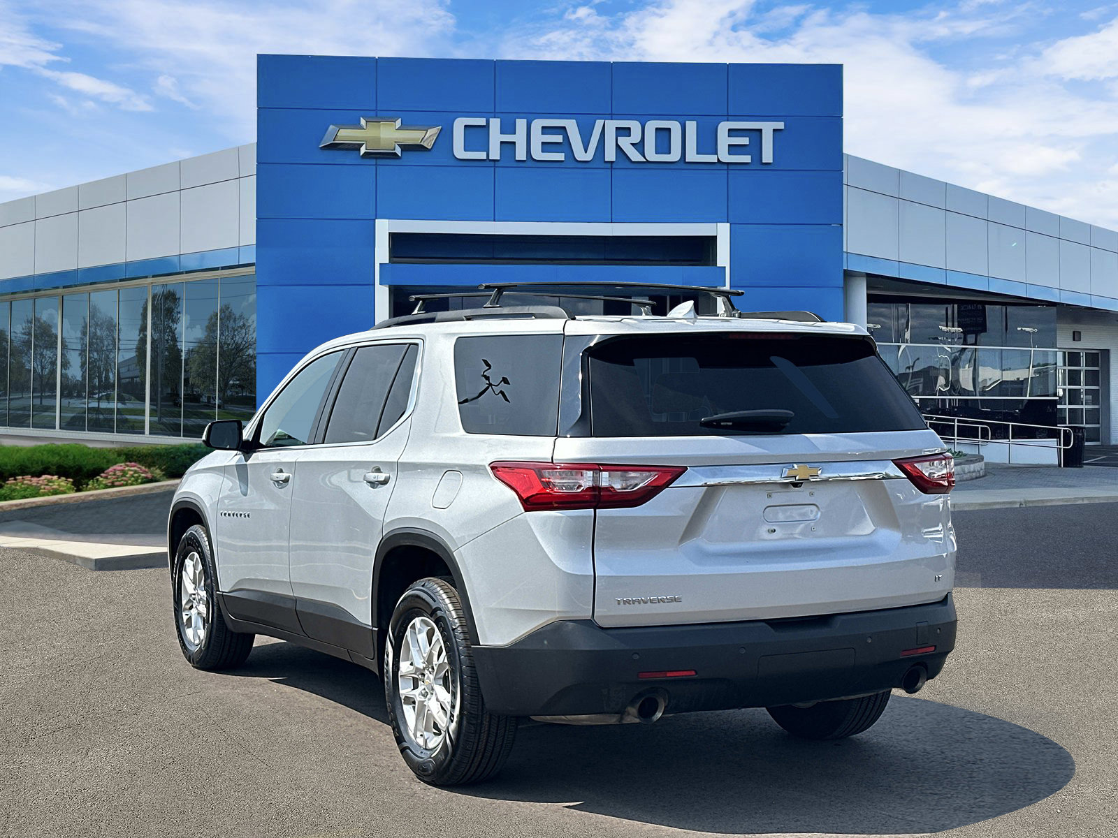 Certified 2020 Chevrolet Traverse LT FWD image 3