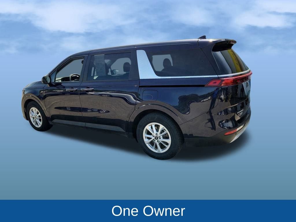 Used 2023 Kia Carnival LX image 5