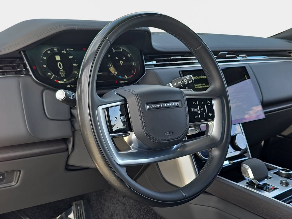 Certified 2023 Land Rover Range Rover Long Wheelbase SE AWD/4WD image 18