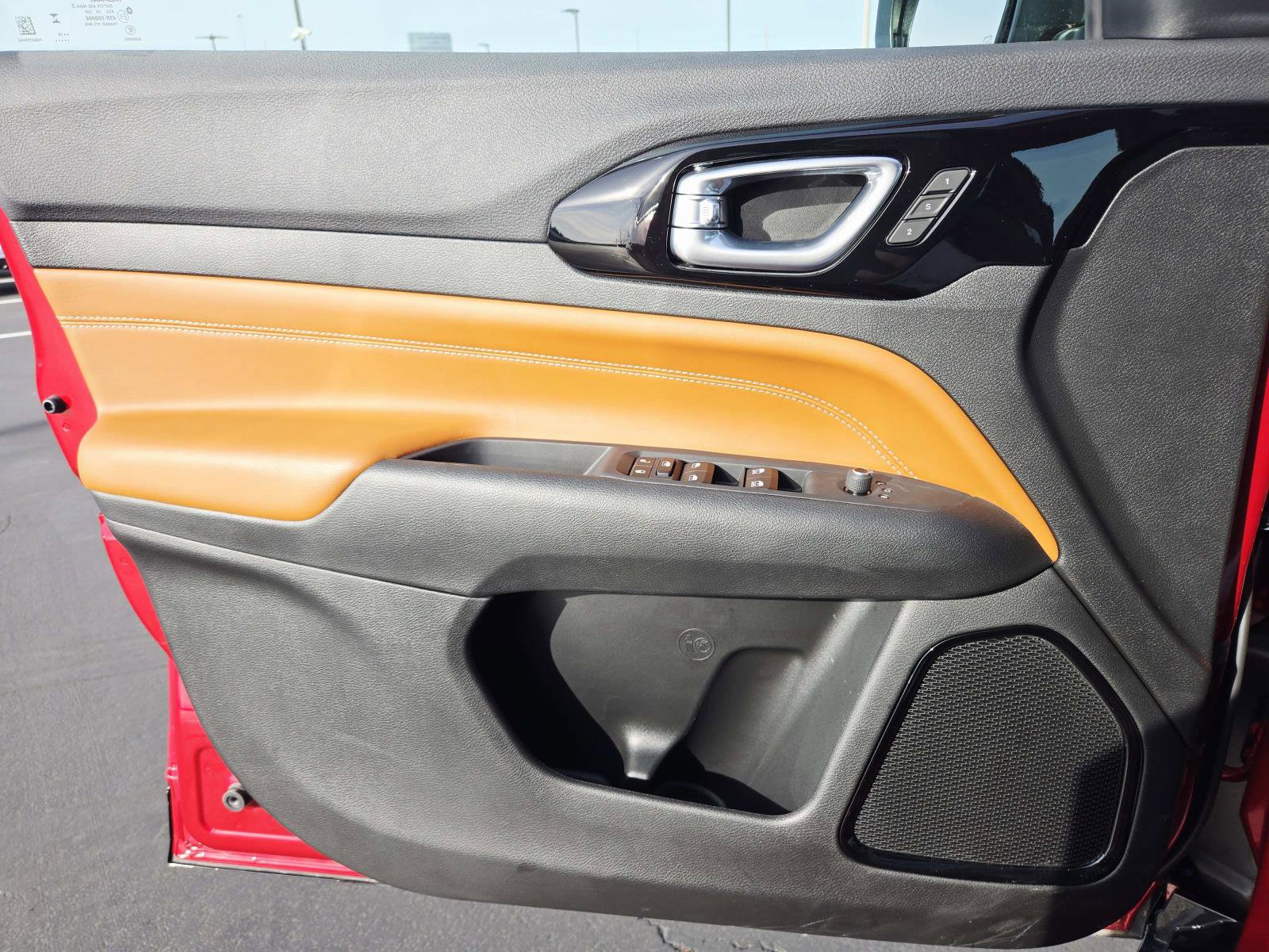 Used 2024 Jeep Compass Limited w/ Elite Group image 33