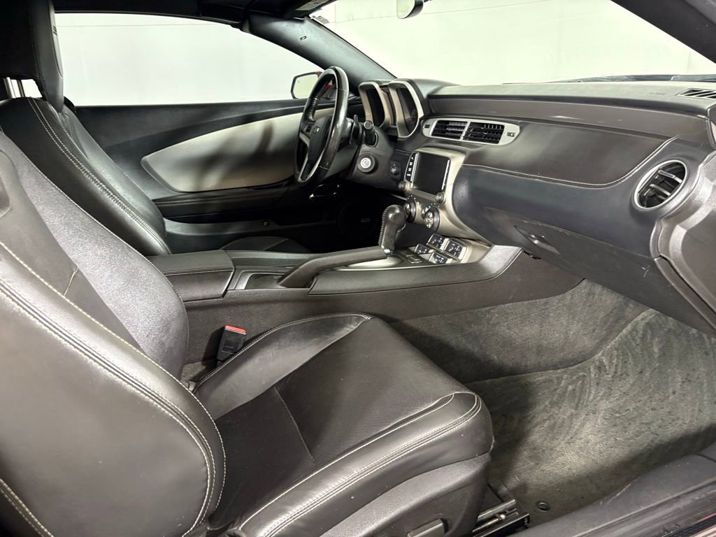 Used 2014 Chevrolet Camaro SS w/ RS Package image 17