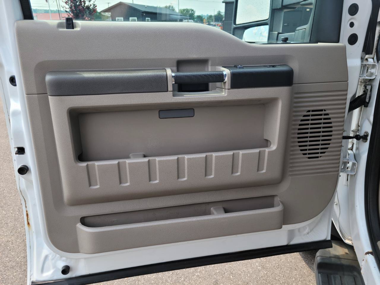 Used 2009 Ford F550 4x4 Regular Cab Super Duty image 7