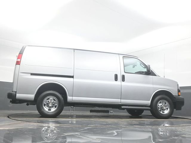Used 2024 Chevrolet Express 3500 image 43