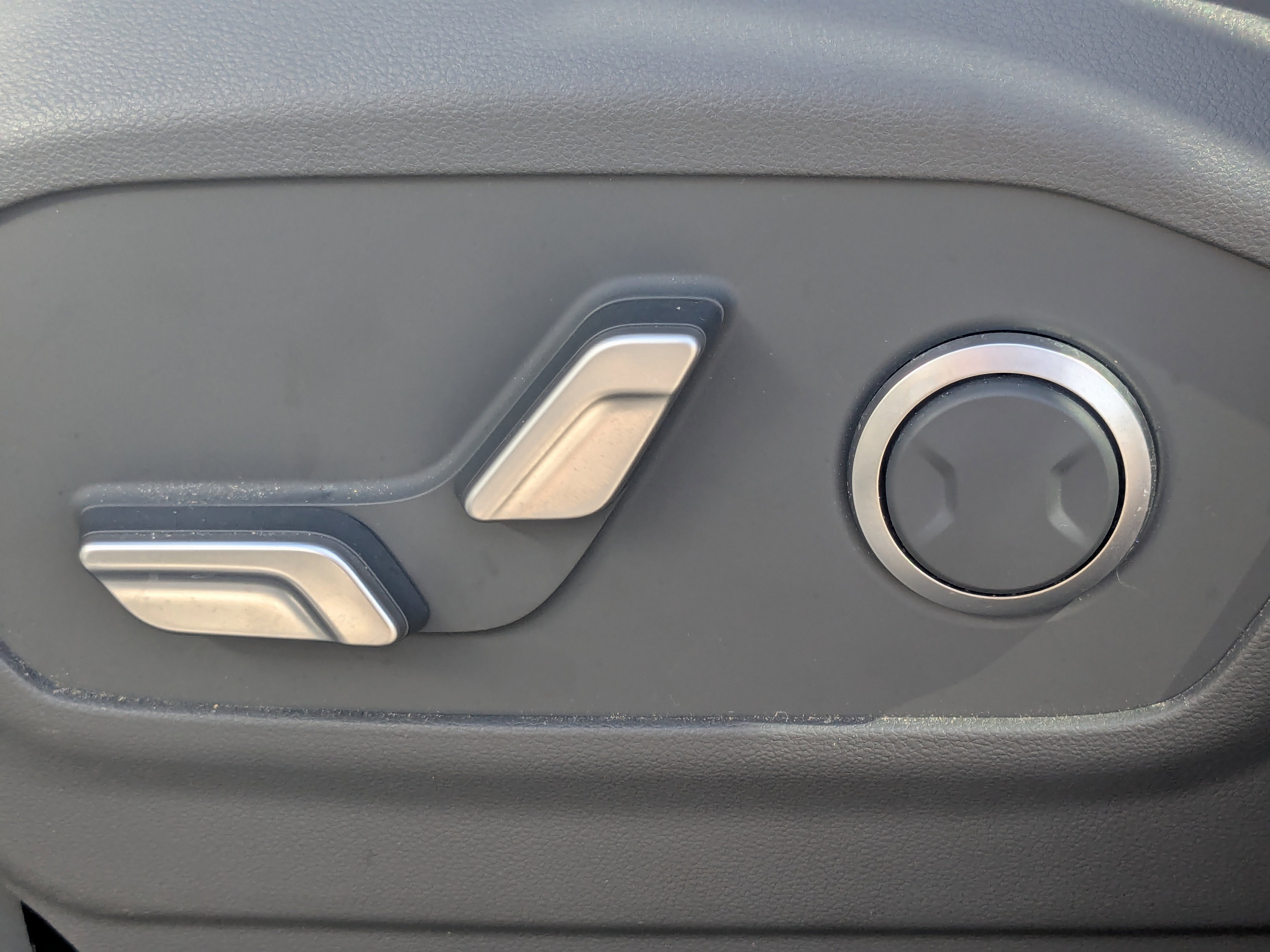 Used 2024 Hyundai Santa Fe SEL image 27