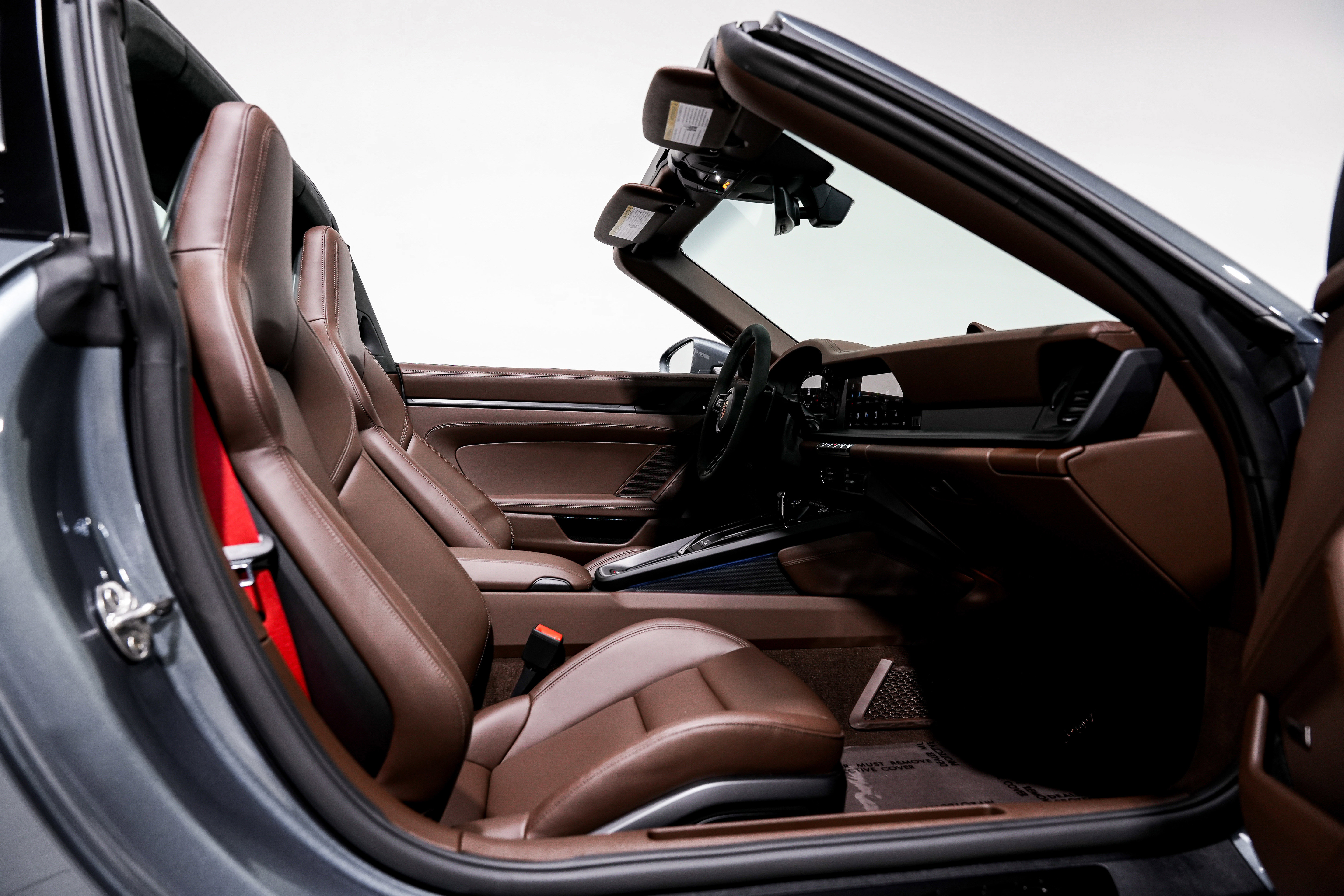 Used 2025 Porsche 911 Targa 4 GTS image 34