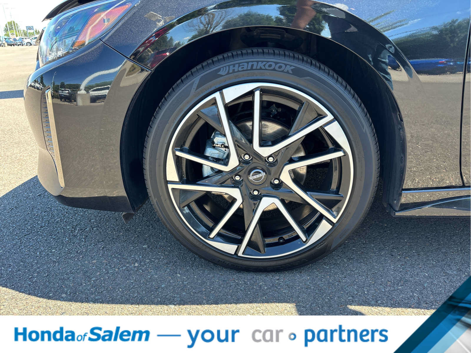Used 2025 Nissan Sentra SR FWD image 8
