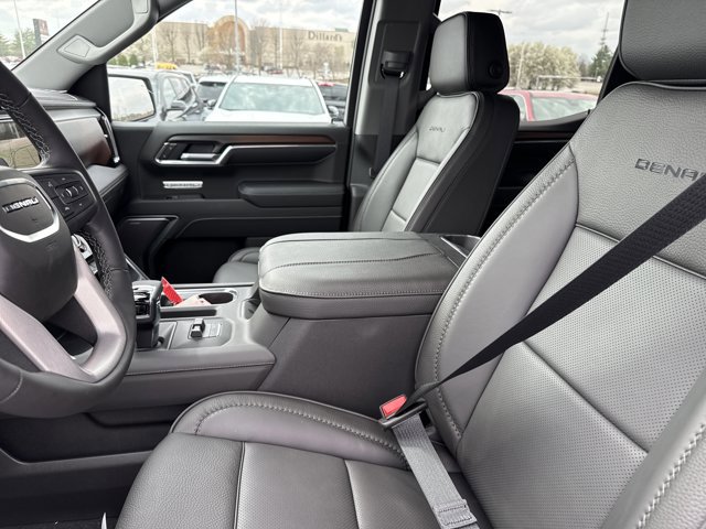 New 2026 GMC Sierra 1500 Denali w/ Denali Reserve Package image 5