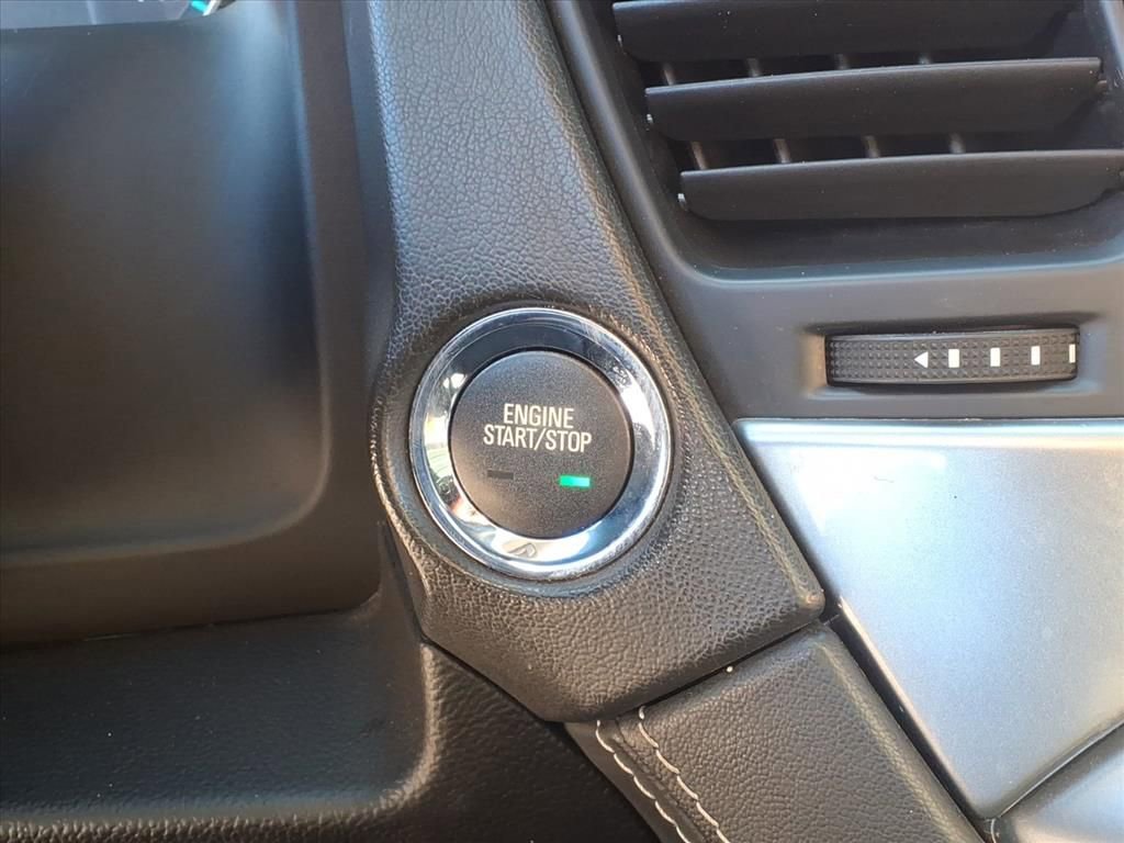 Used 2018 Chevrolet Suburban Premier image 27