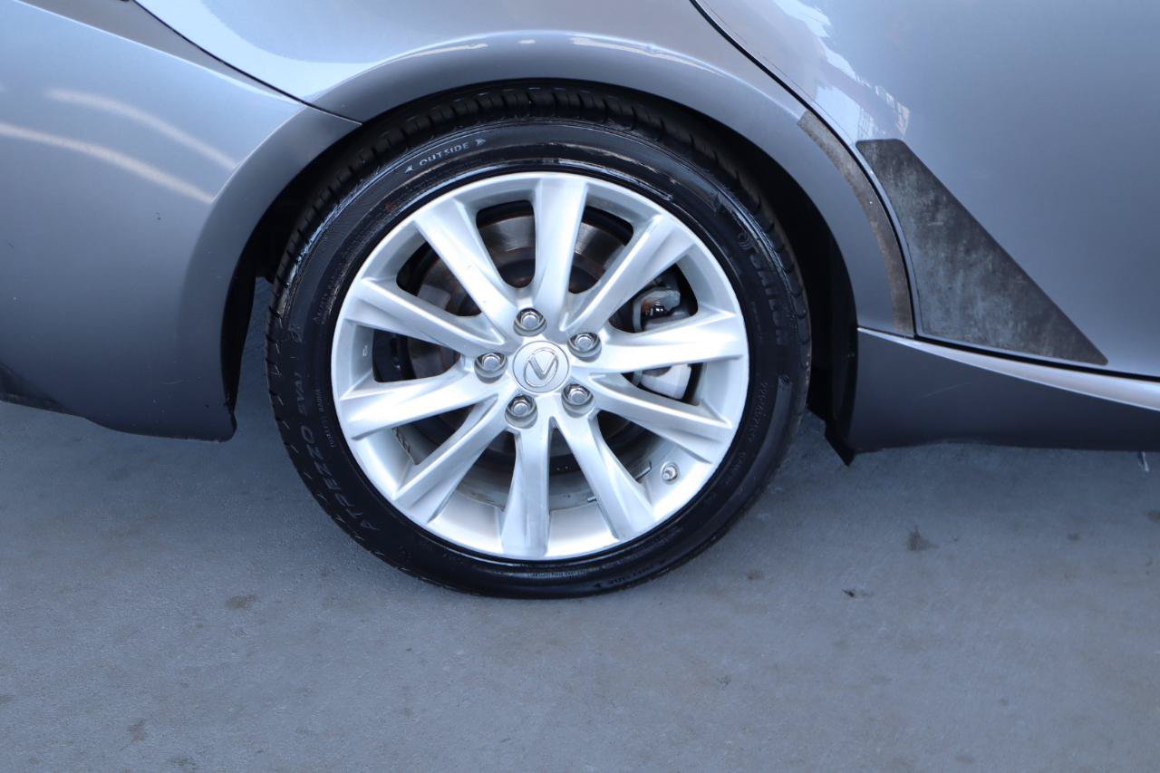 Used 2016 Lexus IS 200t RWD image 5