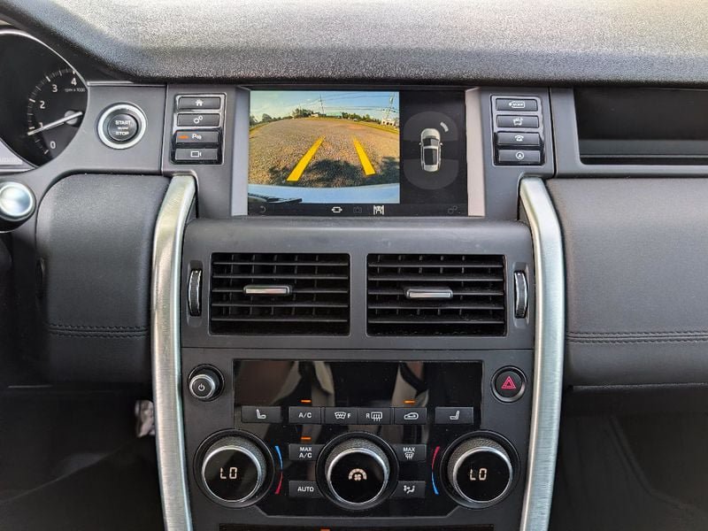 Used 2019 Land Rover Discovery Sport HSE AWD/4WD image 23