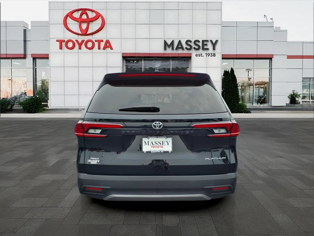 Used 2026 Toyota Grand Highlander AWD image 4
