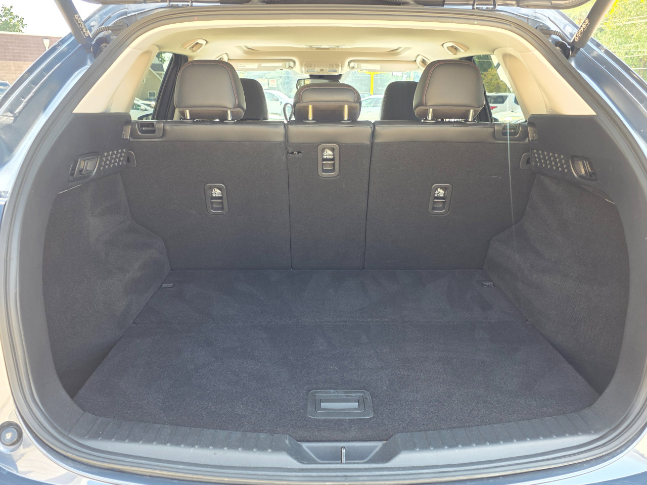 Used 2025 MAZDA CX-5 Carbon Edition image 20