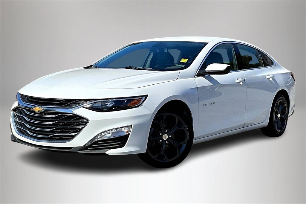 Certified 2022 Chevrolet Malibu LT image 3