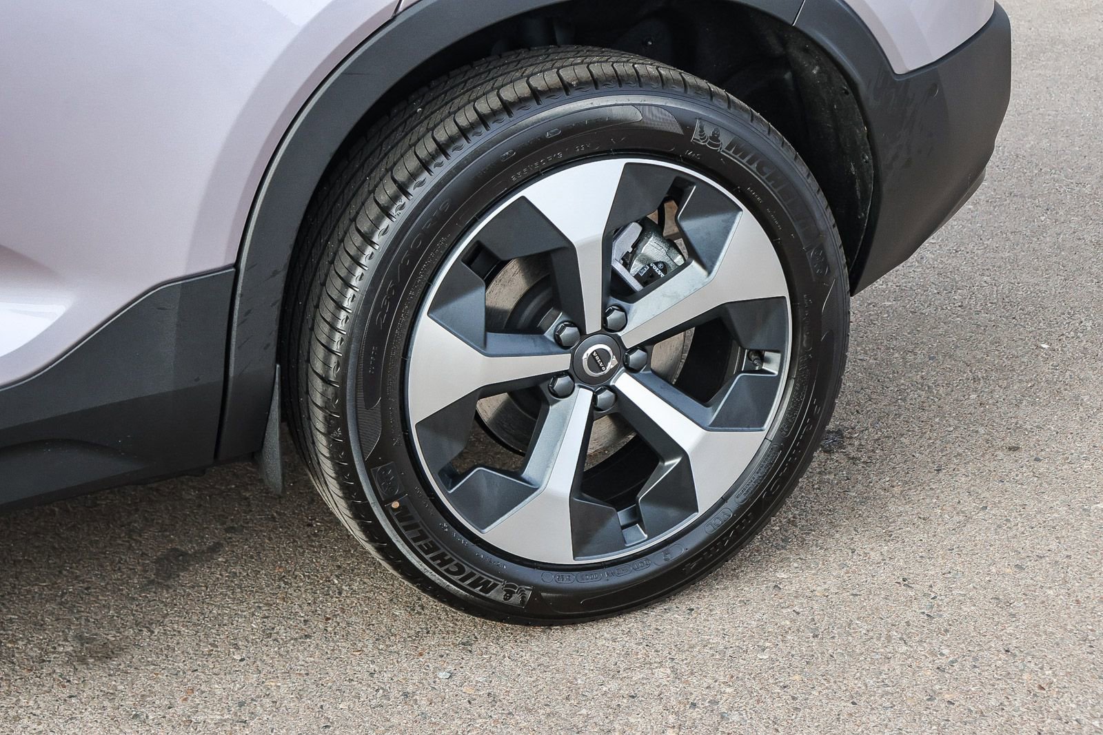 New 2026 Volvo XC40 B5 Plus w/ Climate Package image 10