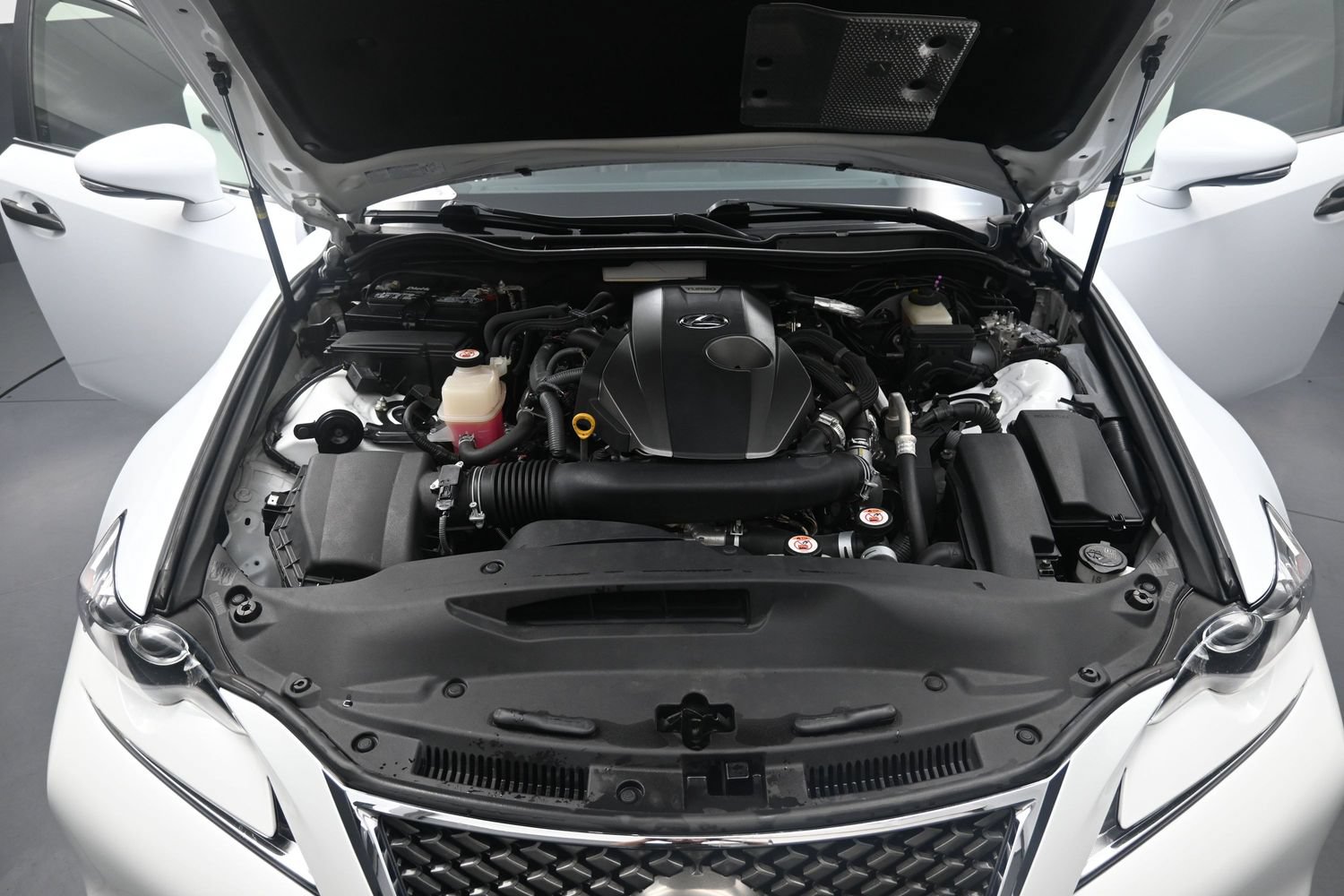 Used 2016 Lexus IS 200t RWD image 13
