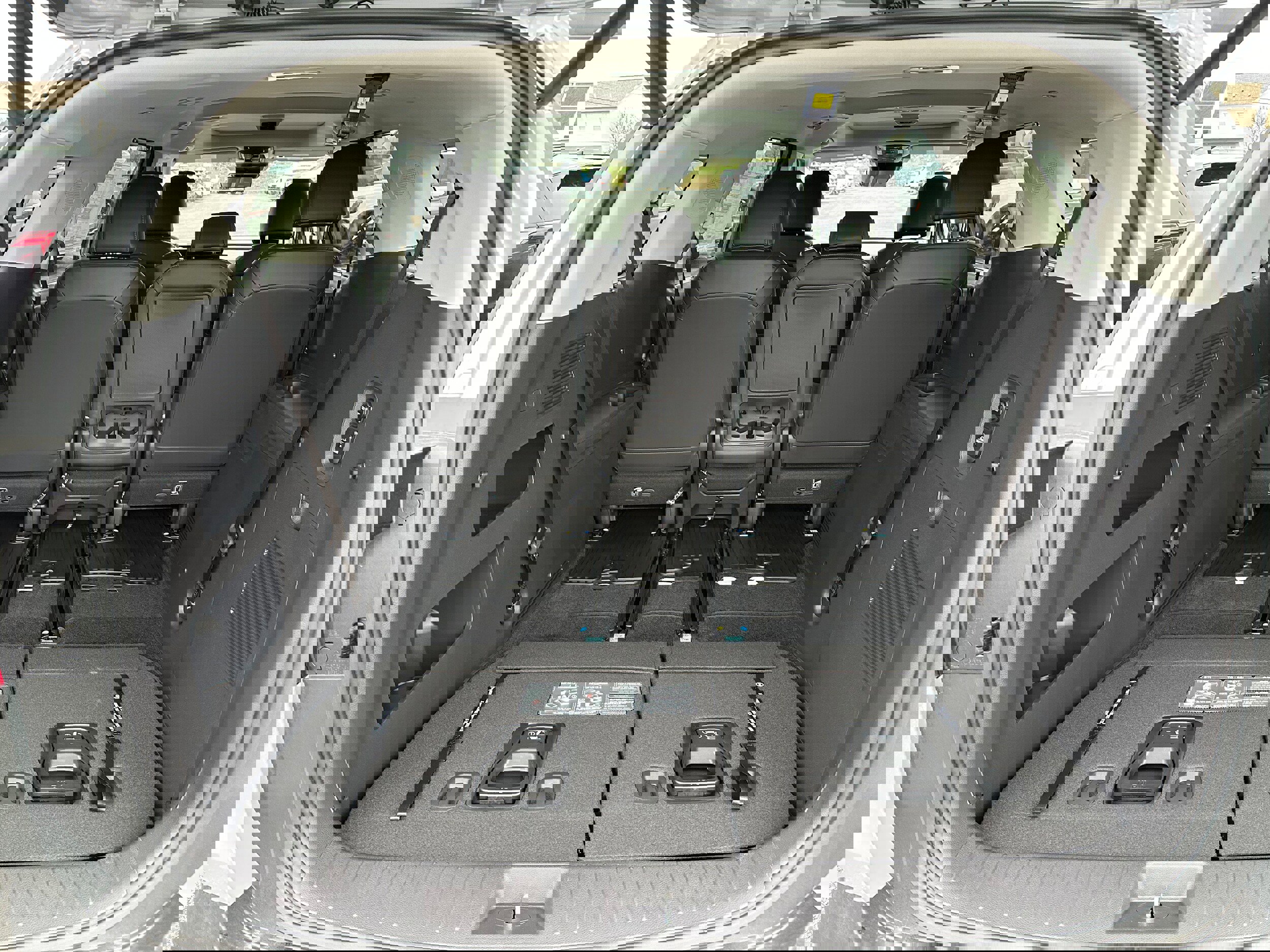 New 2026 Kia Carnival SX image 10