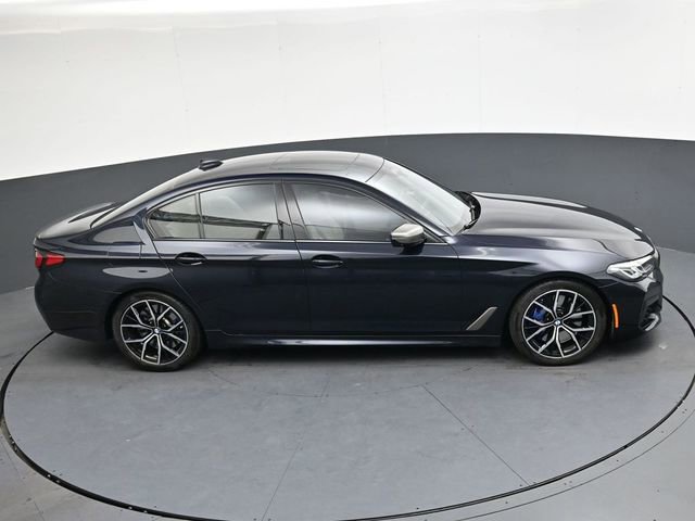 Used 2023 BMW M550i xDrive w/ Dynamic Handling Package image 26