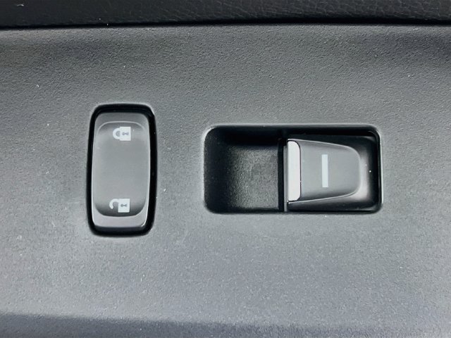 Used 2025 Honda Pilot Touring image 32