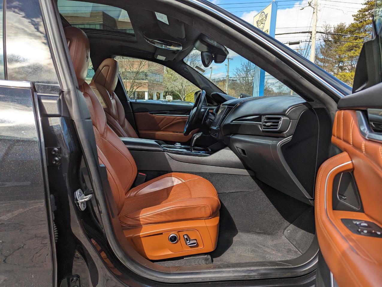 Used 2022 Maserati Levante Modena image 32