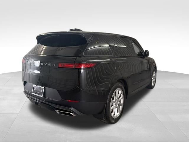 Used 2024 Land Rover Range Rover Sport SE image 4