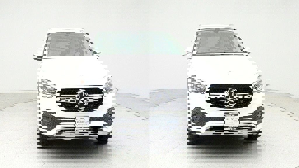 Used 2023 Mercedes-Benz GLA 250 w/ Premium Package image 2