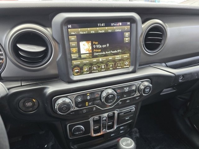 Used 2022 Jeep Wrangler Unlimited Willys image 40