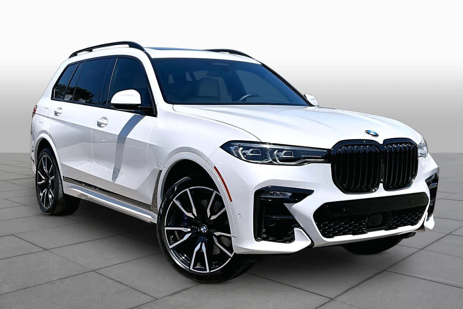 Used 2020 BMW X7 xDrive40i w/ M Sport Package AWD/4WD image 3
